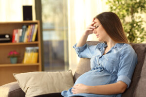 Подробнее о статье Закон Против Увольнения Беременных Женщин и Молодых Матерей